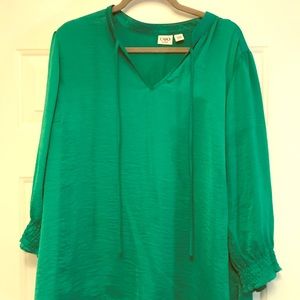 Super Cute Green Blouse!